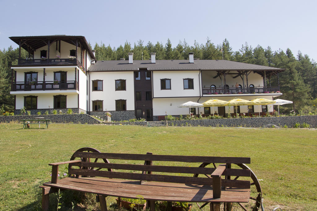 Rusaliite Adventure House Bachevo  Bagian luar foto